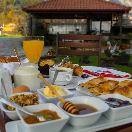 شقة فندقية Asteras Káto Loutrákion